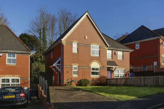 3 Bedroom Semi-Detac...